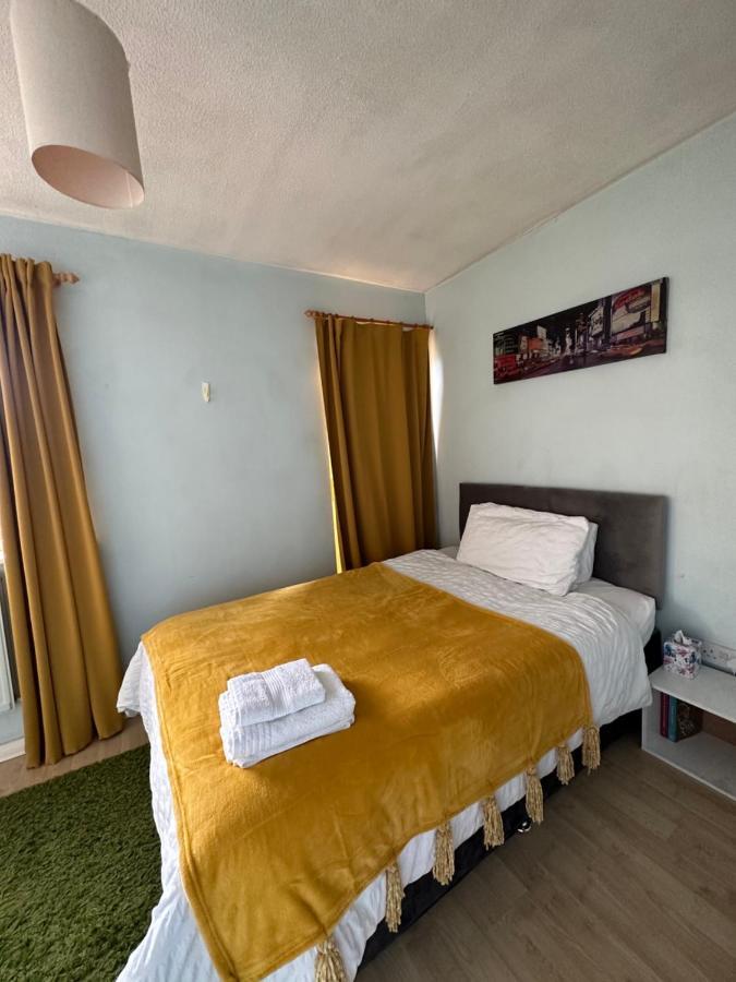 Cozy Private Room For Single Use Londres Extérieur photo