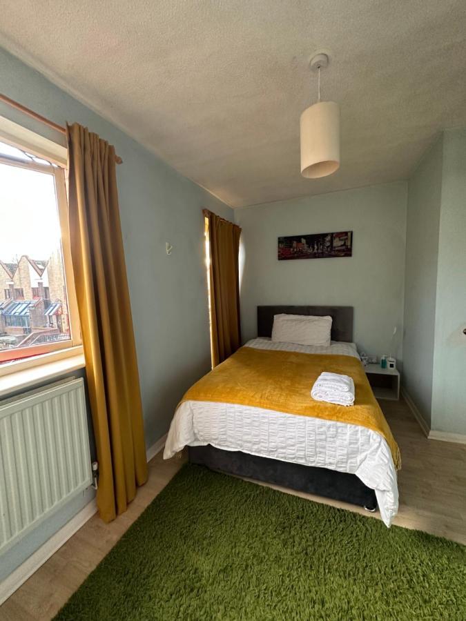 Cozy Private Room For Single Use Londres Extérieur photo